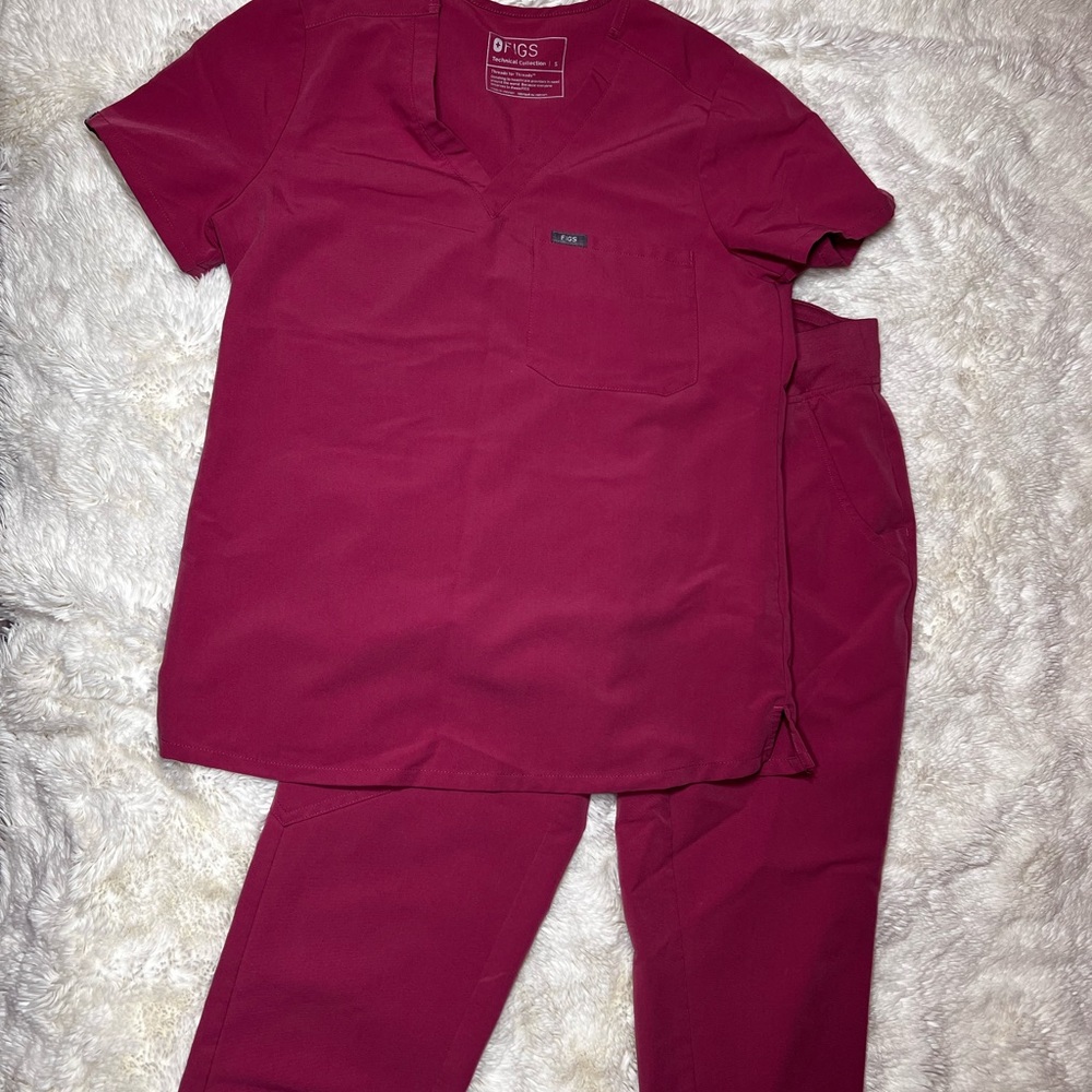 Figs scrub top and pants.